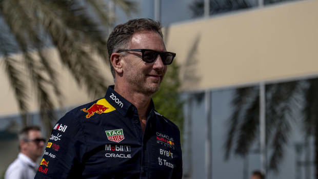 Con llegada de Ricciardo no peligra asiento de Checo Pérez asegura Horner